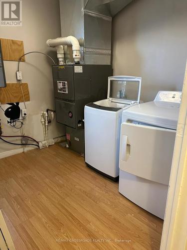 18 Joel Avenue, Georgina, ON - Indoor Photo Showing Laundry Room