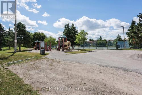 17 Orok Lane, Barrie, ON - Outdoor