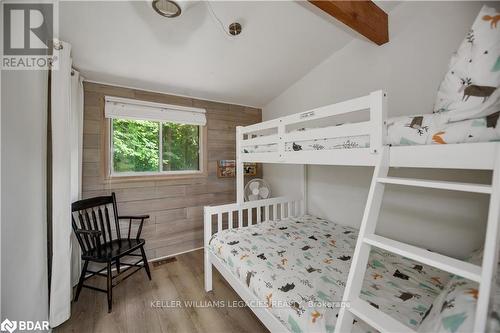 150 Moreau Parkway, Tiny, ON - Indoor Photo Showing Bedroom