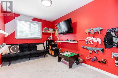 18 Christie Crescent, Barrie, ON - Indoor