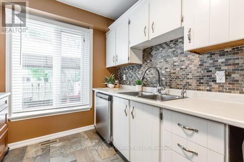 18 Christie Crescent, Barrie, ON - Indoor Photo Showing Kitchen With Double Sink