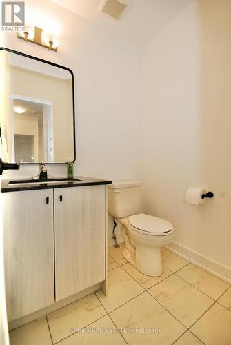 5 Pumpkin Corner Crescent, Barrie, ON - Indoor Photo Showing Bathroom