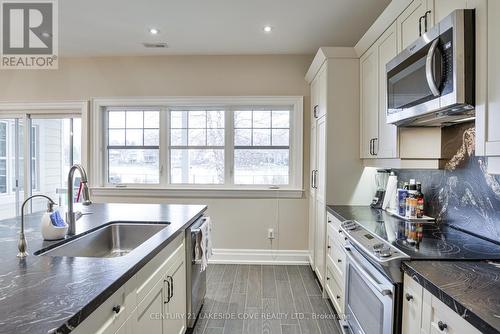 51 Ridge Avenue, Ramara, ON - Indoor Photo Showing Kitchen With Upgraded Kitchen