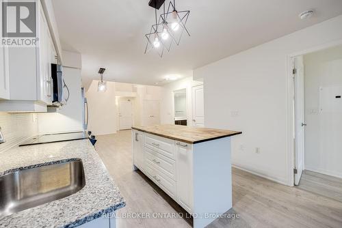 213 - 125 Western Battery Road, Toronto, ON - Indoor Photo Showing Kitchen