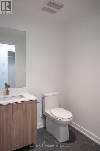 903 - 123 Portland Street, Toronto, ON - Indoor Photo Showing Bathroom