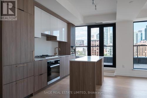 903 - 123 Portland Street, Toronto, ON - Indoor Photo Showing Kitchen