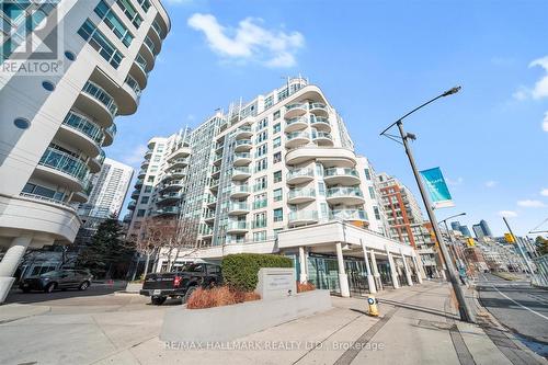 906 - 600 Queens Quay W, Toronto, ON - Outdoor With Balcony With Facade