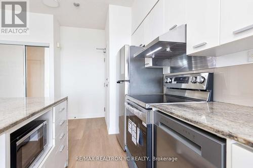 3015 - 29 Singer Court, Toronto, ON - Indoor Photo Showing Kitchen With Upgraded Kitchen