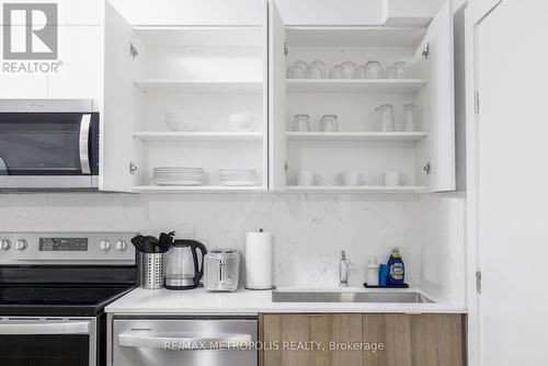 Lower-C - 449 Lansdowne Avenue, Toronto, ON - Indoor Photo Showing Kitchen