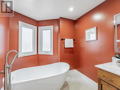 175 Port Royal Trail, Toronto, ON - Indoor Photo Showing Bathroom