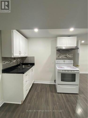 Bsmt - 1005 Meadowridge Crescent, Pickering, ON - Indoor Photo Showing Kitchen