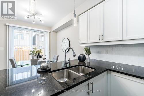 21 Kilmarnock Crescent, Whitby, ON - Indoor Photo Showing Kitchen With Double Sink