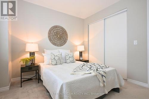 21 Kilmarnock Crescent, Whitby, ON - Indoor Photo Showing Bedroom