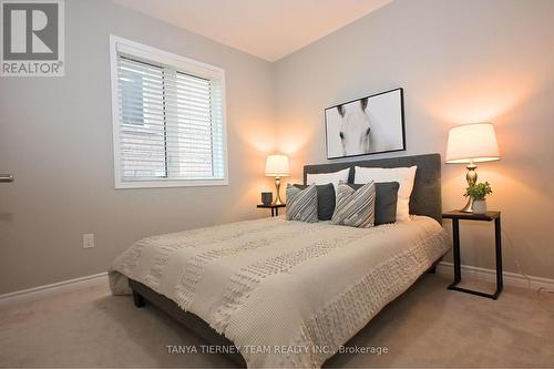 21 Kilmarnock Crescent, Whitby, ON - Indoor Photo Showing Bedroom