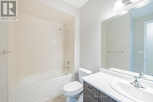 21 Kilmarnock Crescent, Whitby, ON - Indoor Photo Showing Bathroom