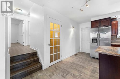 435 Wilson Road N, Oshawa, ON - Indoor Photo Showing Kitchen