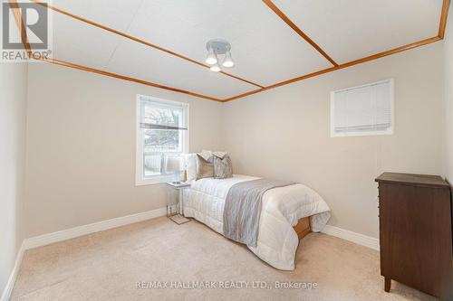 1029 Greenwood Avenue, Toronto, ON - Indoor Photo Showing Bedroom