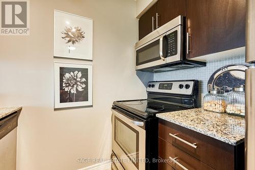 2201 - 50 Town Centre Court, Toronto, ON - Indoor Photo Showing Kitchen