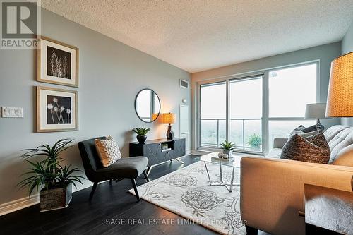 2201 - 50 Town Centre Court, Toronto, ON - Indoor Photo Showing Living Room