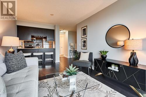 2201 - 50 Town Centre Court, Toronto, ON - Indoor Photo Showing Living Room