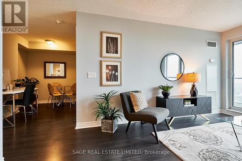 2201 - 50 Town Centre Court, Toronto, ON - Indoor Photo Showing Living Room