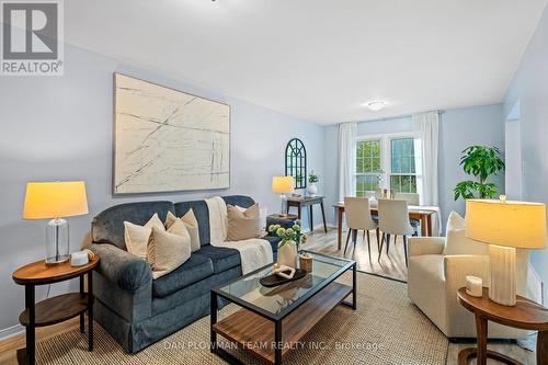 58 - 1610 Crawforth Street, Whitby, ON - Indoor Photo Showing Living Room