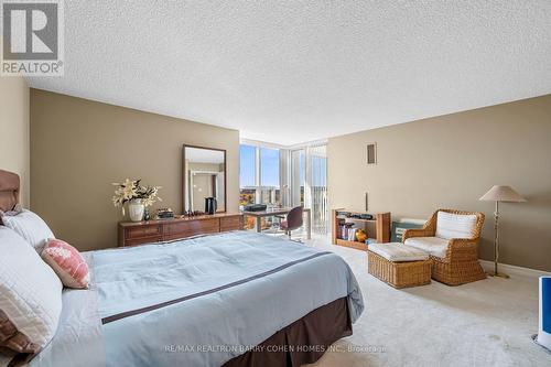 2201 - 131 Beecroft Road, Toronto, ON - Indoor Photo Showing Bedroom