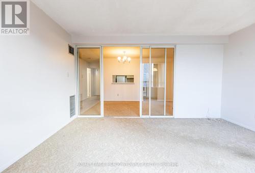 2015 - 633 Bay Street S, Toronto, ON - Indoor Photo Showing Other Room