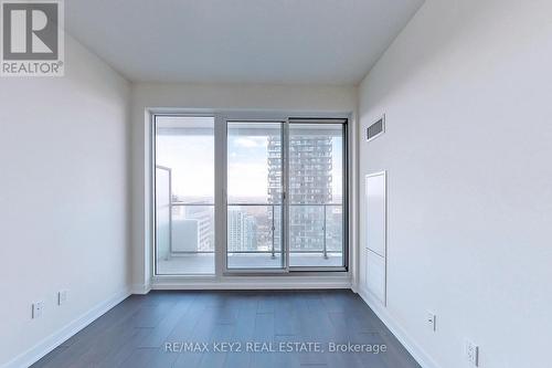 4010 - 2221 Yonge Street, Toronto, ON - Indoor Photo Showing Other Room