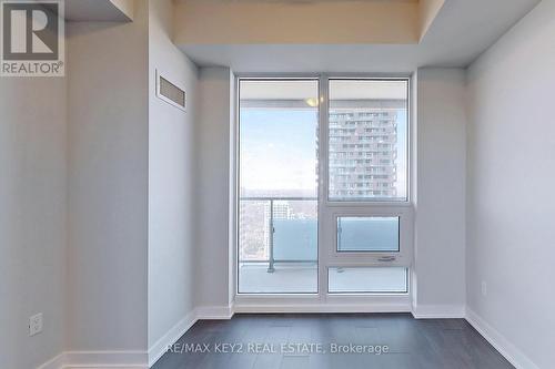 4010 - 2221 Yonge Street, Toronto, ON - Indoor Photo Showing Other Room