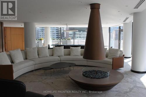 6003 - 11 Wellesley Street W, Toronto, ON - Indoor Photo Showing Living Room