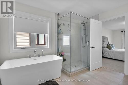 4076 Sugarmaple, London, ON - Indoor Photo Showing Bathroom