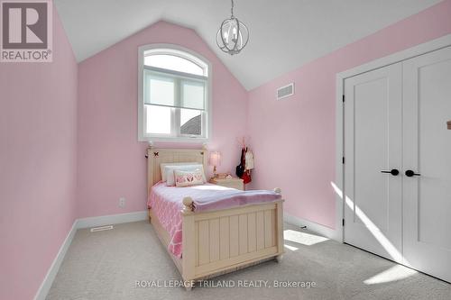 4076 Sugarmaple, London, ON - Indoor Photo Showing Bedroom