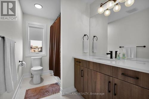 4076 Sugarmaple, London, ON - Indoor Photo Showing Bathroom