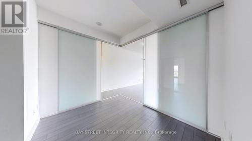 2107 - 210 Simcoe Street, Toronto, ON - Indoor Photo Showing Other Room