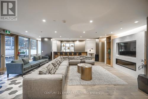 812 - 60 Tannery Road, Toronto, ON - Indoor Photo Showing Living Room