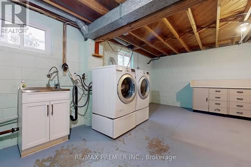 24 Dunboyne Court, Toronto, ON - Indoor Photo Showing Laundry Room