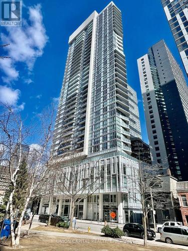 810 - 77 Mutual Street, Toronto, ON - Outdoor With Facade