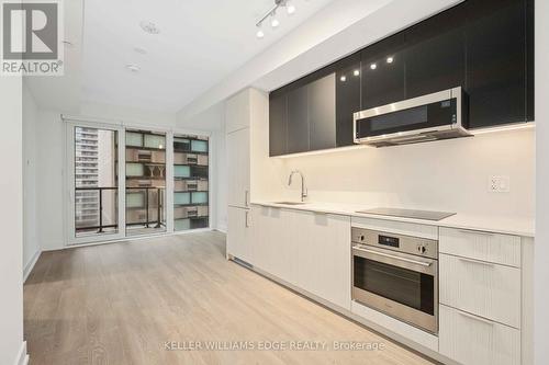 1108 - 308 Jarvis Street, Toronto, ON - Indoor Photo Showing Kitchen