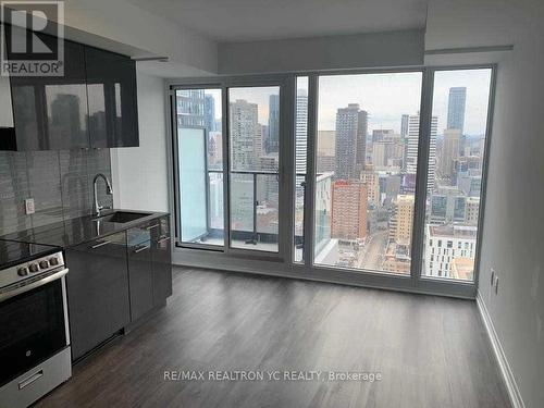 3207 - 251 Jarvis Street, Toronto, ON - Indoor Photo Showing Kitchen