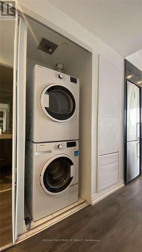 3207 - 251 Jarvis Street, Toronto, ON - Indoor Photo Showing Laundry Room