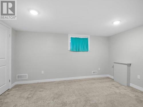 15 Beaconsfield Avenue, London, ON - Indoor Photo Showing Other Room