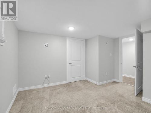 15 Beaconsfield Avenue, London, ON - Indoor Photo Showing Other Room