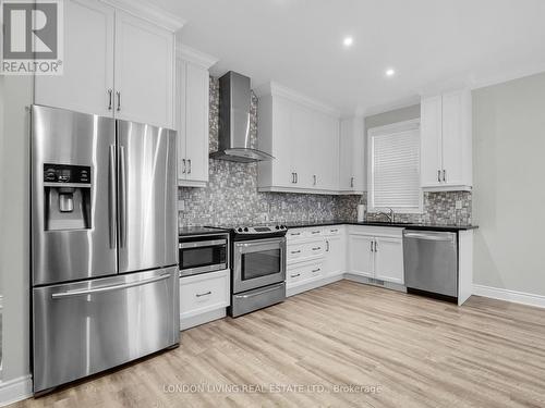 15 Beaconsfield Avenue, London, ON - Indoor Photo Showing Kitchen With Upgraded Kitchen