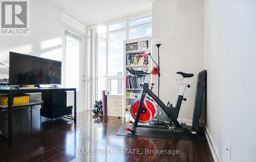 2708 - 126 Simcoe Street, Toronto, ON - Indoor Photo Showing Gym Room