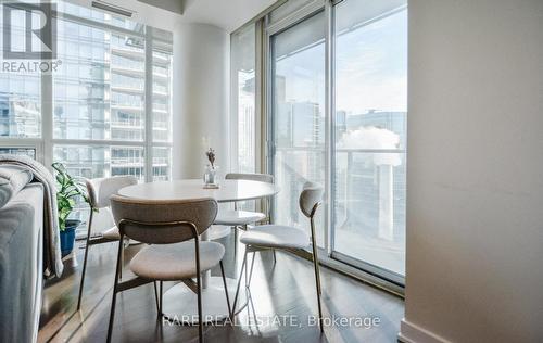 2708 - 126 Simcoe Street, Toronto, ON - Indoor Photo Showing Dining Room