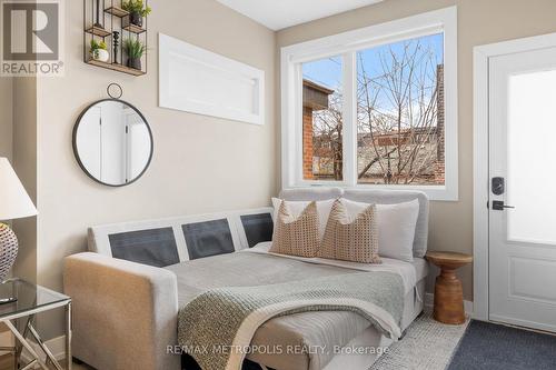 Main-B - 449 Lansdowne Avenue, Toronto, ON - Indoor Photo Showing Bedroom