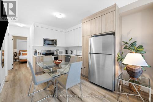 Main-B - 449 Lansdowne Avenue, Toronto, ON - Indoor Photo Showing Kitchen With Stainless Steel Kitchen