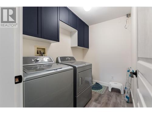 727 Houghton Road Unit# 102, Kelowna, BC - Indoor Photo Showing Laundry Room