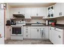 727 Houghton Road Unit# 102, Kelowna, BC  - Indoor Photo Showing Kitchen 